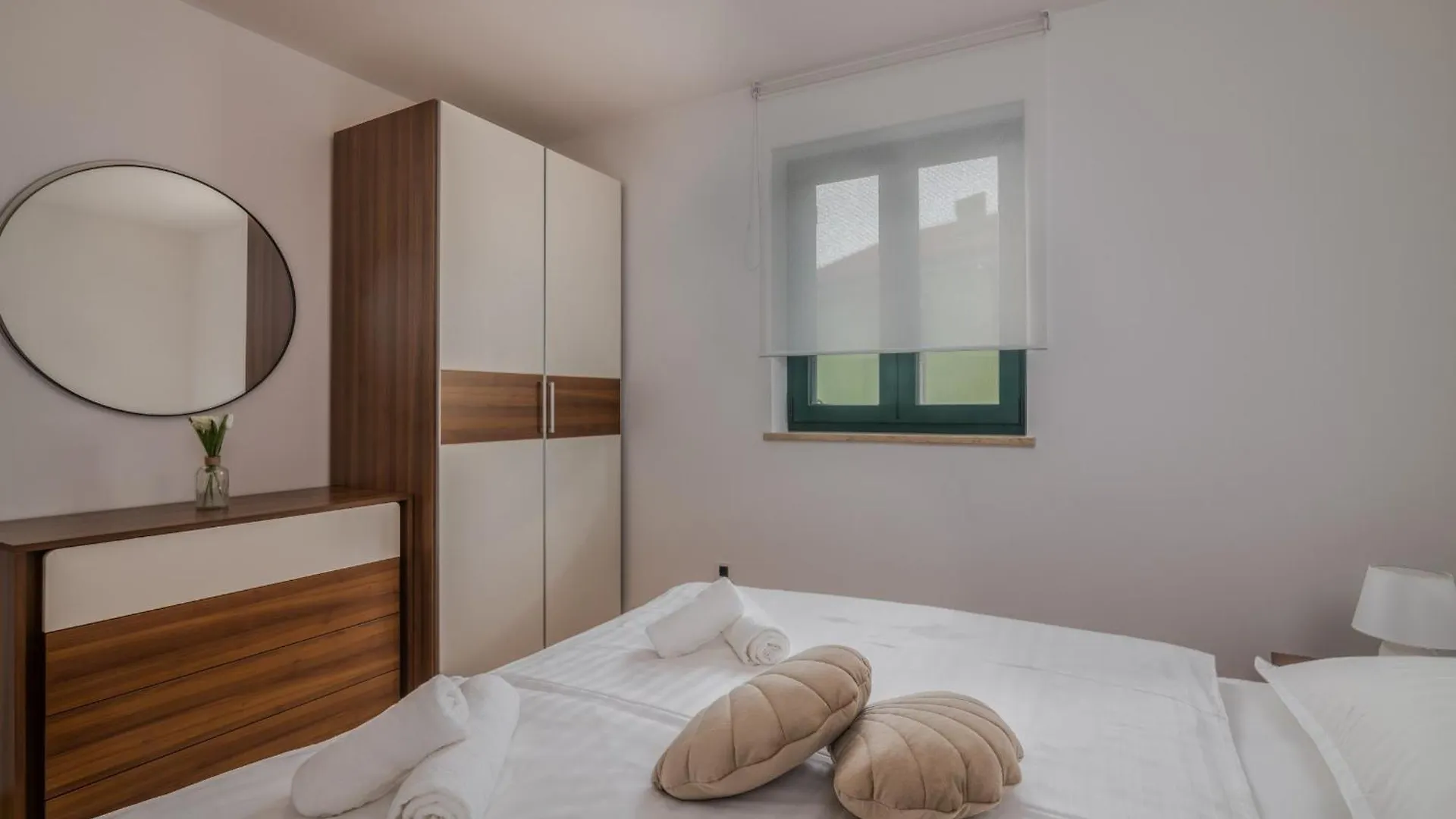 Apartments Navis Near The Sea Vantacici