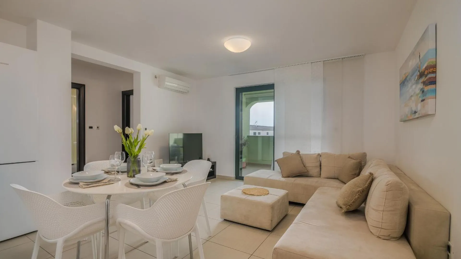 Apartments Navis Near The Sea Vantacici