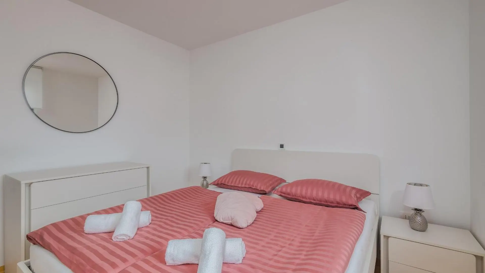 Apartments Navis Near The Sea Vantacici Croatia